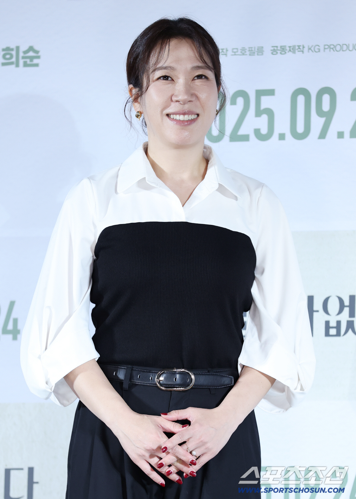 염혜란, 연기만 씹어 삼킨게 아니네..여순사건 다큐 내레이터 참여로 힘 …