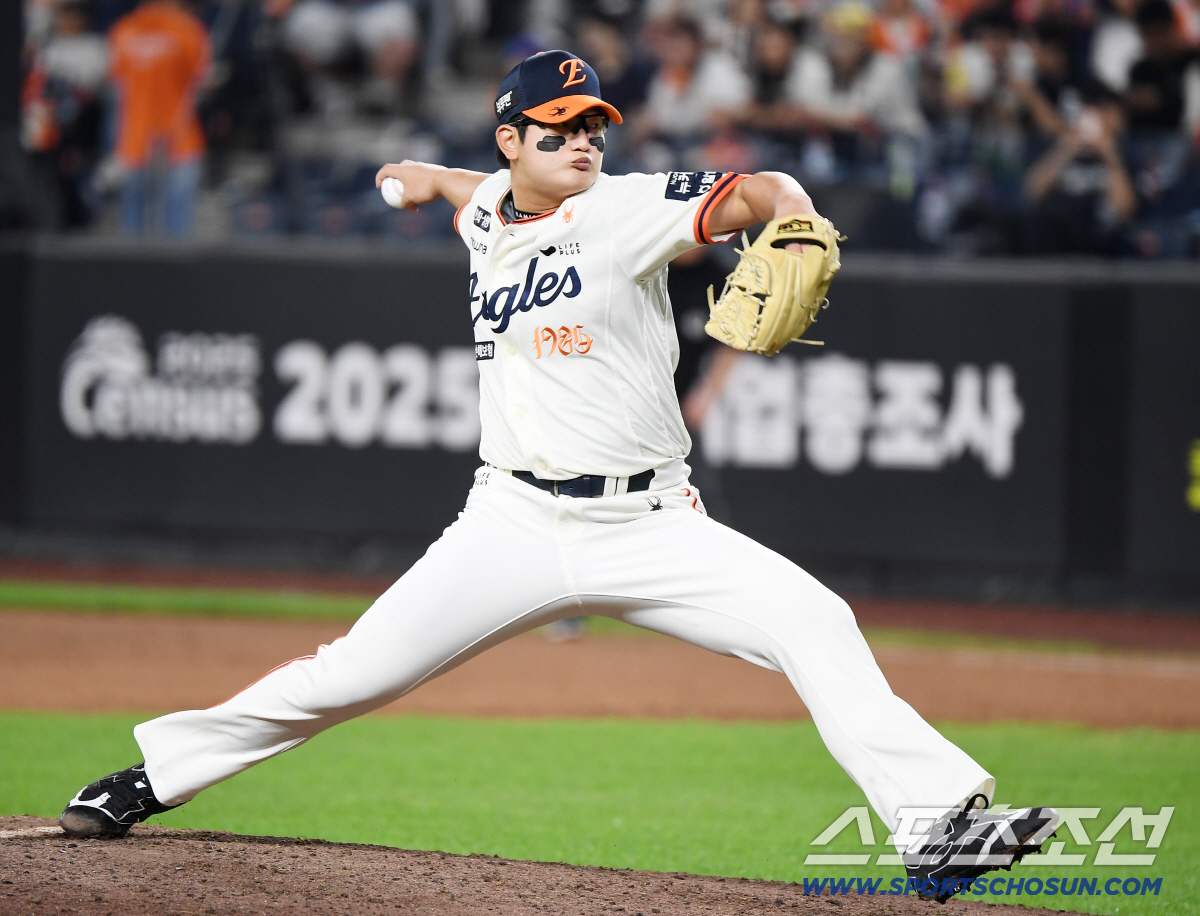 류현진-문동주 PO 점검, 하루 밀렸다…13일 상무전 우천 취소→14일 …