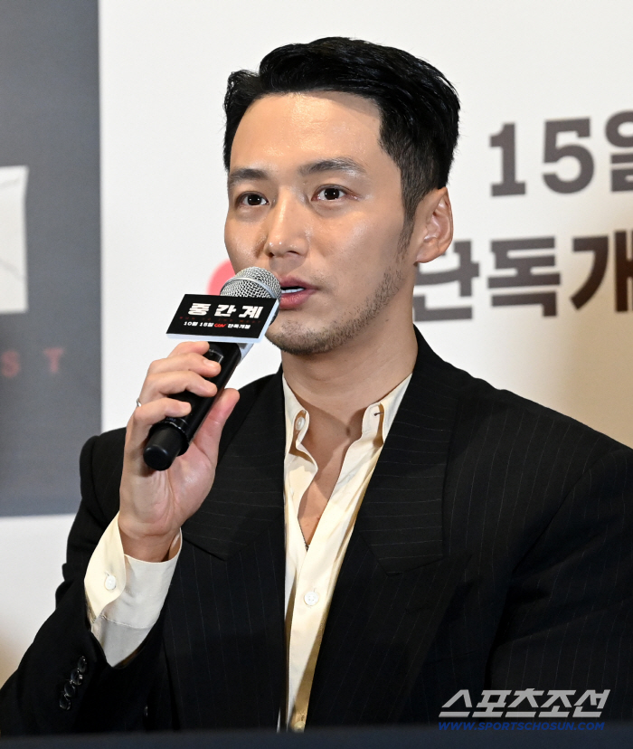 변요한, 국내 최초 AI영화 '중간계' 개봉 앞두고…"과학 청문회 같아" 너스레