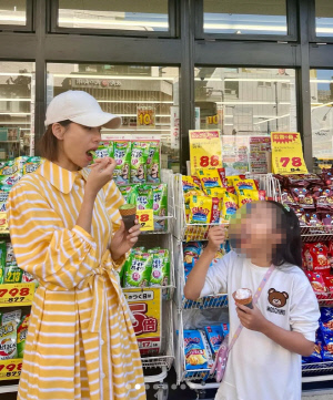 '싱글맘' 조윤희, 혼자 노는 딸 위해 반려묘 입양 