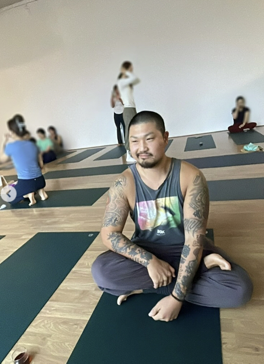 던밀스, '이효리 요가원' 수강생 인증…"요가천재 됐습니다요~가"