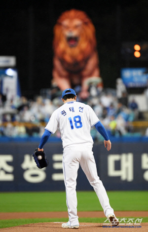 13분 만에 퍼부은 폭우, 사라진 앤더슨 패스트볼과 '레인맨' 원태인의 엇갈린 명암[준PO3]