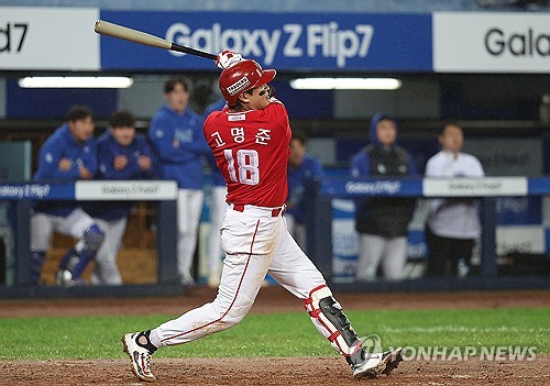 '준PO 3경기 연속 홈런' SSG 고명준, 최정 뒤를 잇는 우타 거포