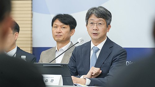 질병청장 "예방접종 지원 확대…내년부터 男청소년 HPV 접종"