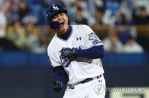 17구 승부로 후배 '괴롭힌' 삼성 구자욱, 2안타 치고 부활 조짐