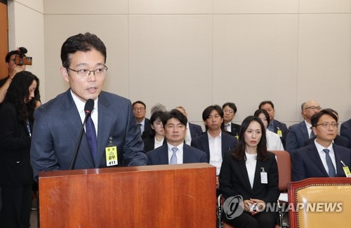 "이상록 홈쇼핑협회장, 특급호텔서 104차례 법인카드 유용 의혹"