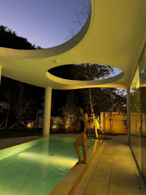 한혜연, 44kg 되더니 수영복 자신감..무보정도 '날씬'