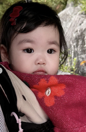 박수홍♥김다예 딸, 1살 생일 맞아 확 달라진 미모…