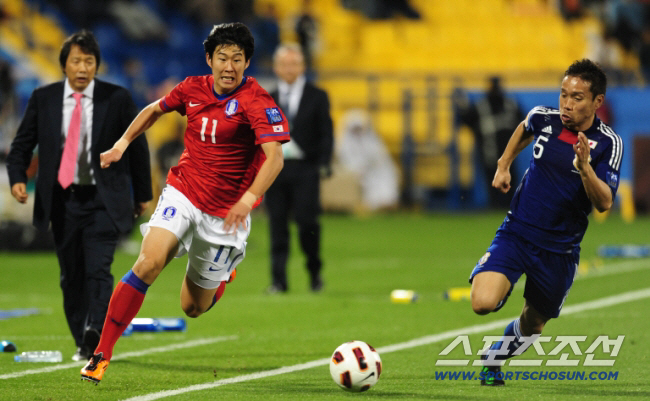 "한국처럼 지면 월드컵 8강 못 가" 박지성 막고 손흥민 무너뜨린 '日 …