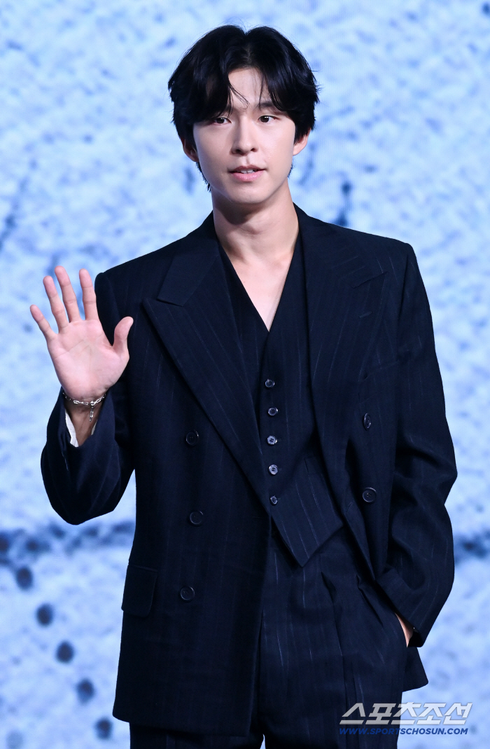 '굿뉴스' 변성현 감독 "홍경과 첫 호흡? 정말 피곤해" 깜짝 놀란 이유