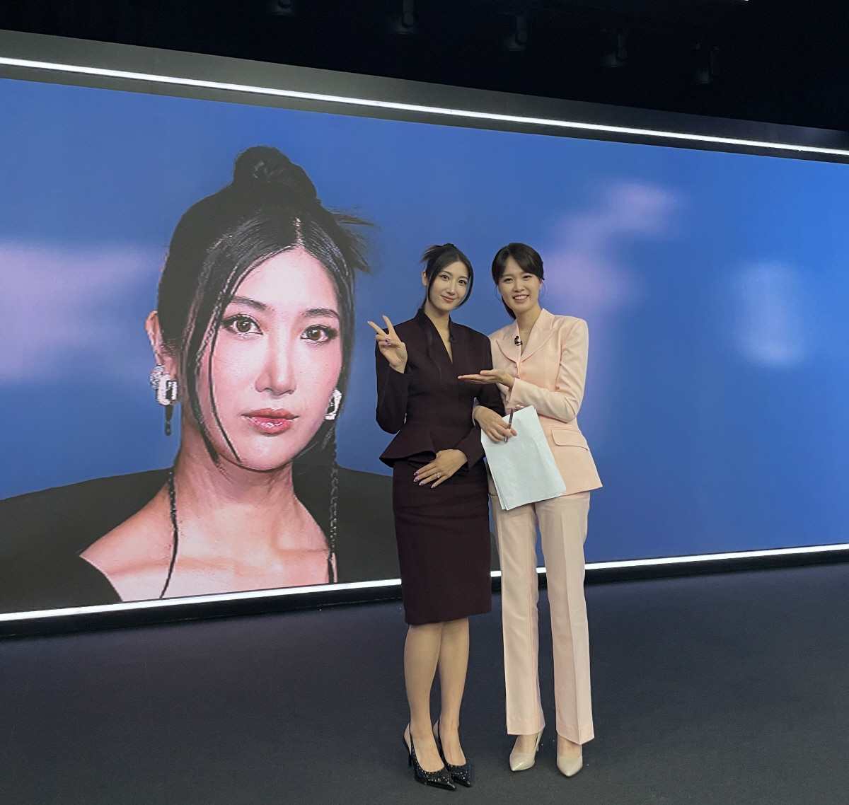 '골든' 이재(EJAE) "콜라보하고 싶은 K-팝 스타 있어"…영상편지도…