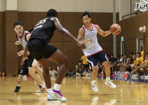 '허훈 복귀시점 모르쇠 작전?' KCC의 속사정은?…개막전 준비하다 또 다쳐 