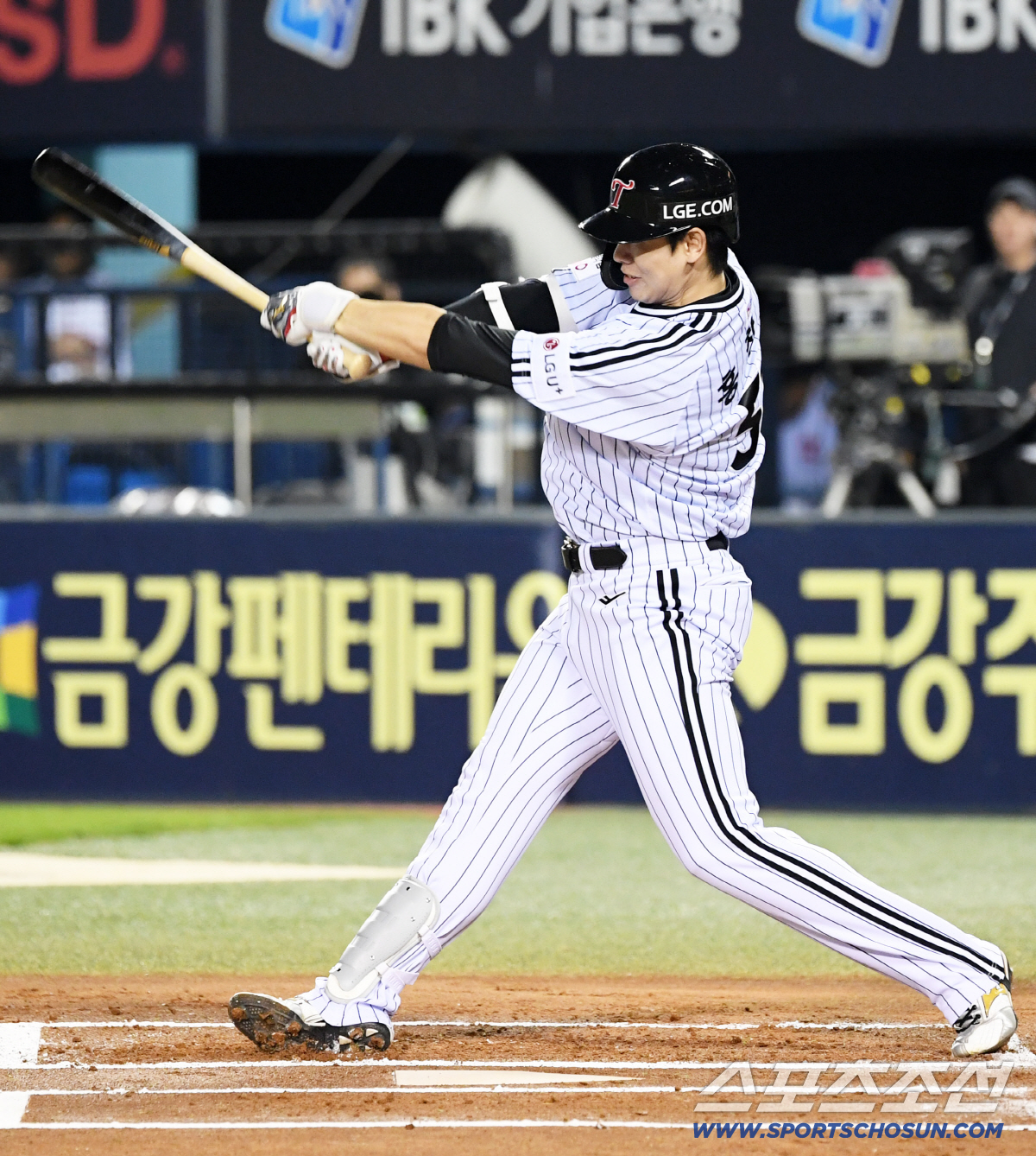 타격 1위 LG는 23일이나 쉬고도 KS 1차전부터 잘칠 수 있을까. 염…