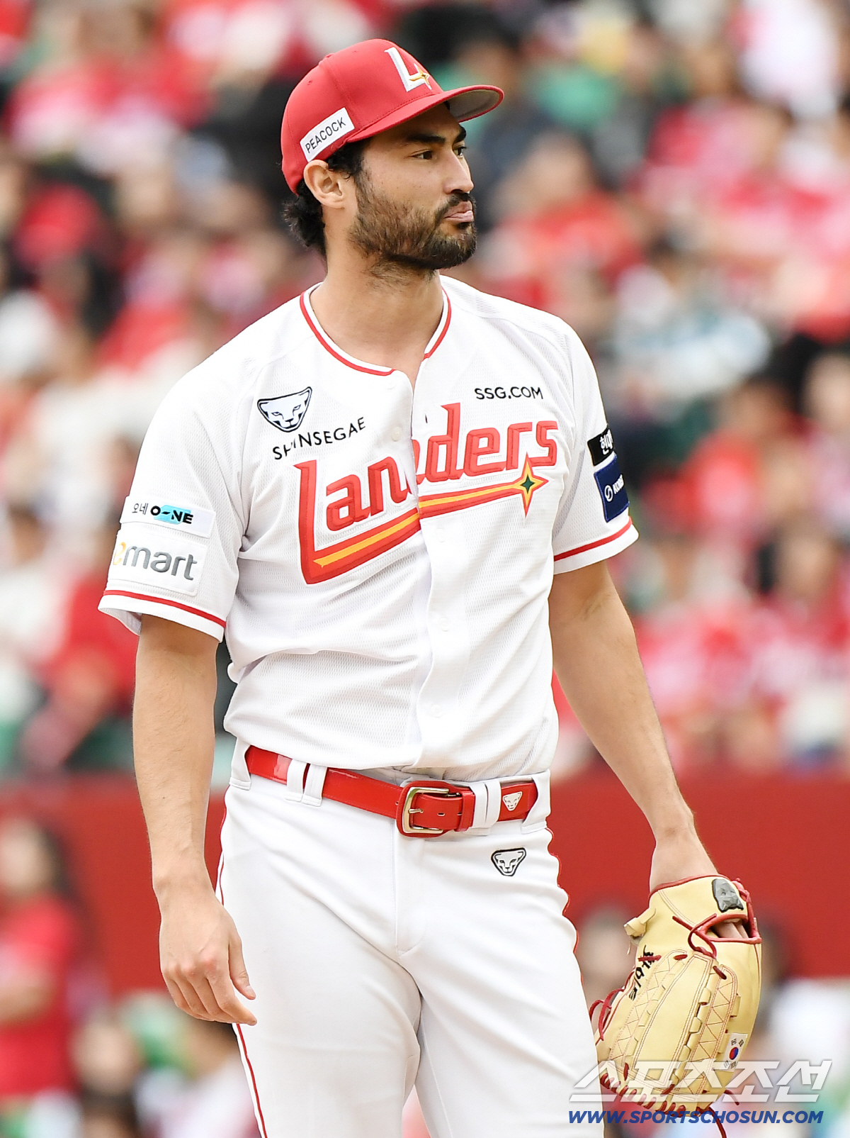 "드릴 말씀이 있습니다" 자존심 구긴 14억 투수의 간청, 4차전 변수 …