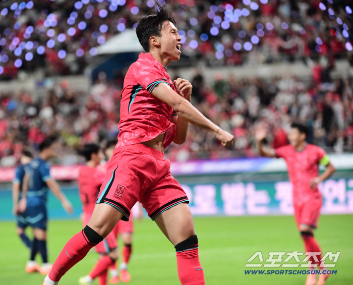 [현장리뷰]'엄지성 골→김승규 슈퍼 세이브' 파격 실험 韓, 파라과이 1-0 앞선 채 전반 마감