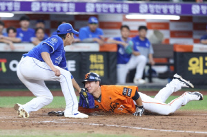 폰세의 한화 vs 디아즈의 삼성, 18년 만에 가을 야구서 격돌