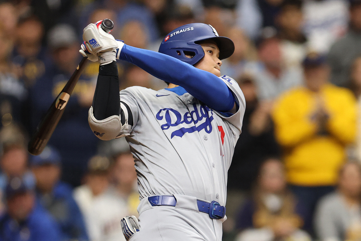 '투수' 오타니 쓰임새 나왔다! NLCS 4차전 선발→7차전 불펜대기..…
