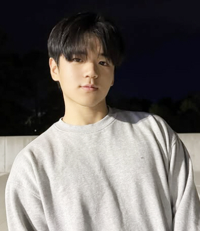 '美 명문대생' 윤후, 부모 이혼 확정 후 첫 근황 "가을타나봐"