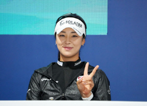 LPGA 데뷔 시즌, 22개 대회, 톱10 한 번도 못한 충격...윤이나 