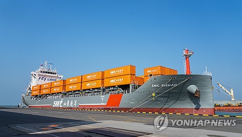 제주∼中칭다오 바닷길 개통…첫 국제화물선 제주 향해 출발