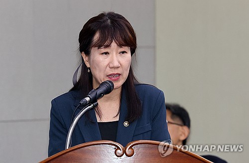 보훈차관 "8명중 4명이면 유공자 많이 된거 아닌가" 발언 사과