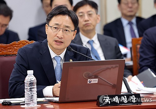 국세청장 "盧비자금 과세, 대법원 판결 면밀 검토해 적의 조치"
