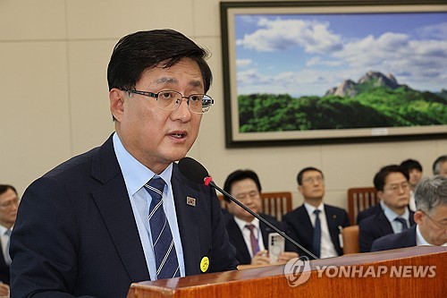 기후장관 "재생에너지 발전 증가한다고 전기요금 오르는건 아냐"