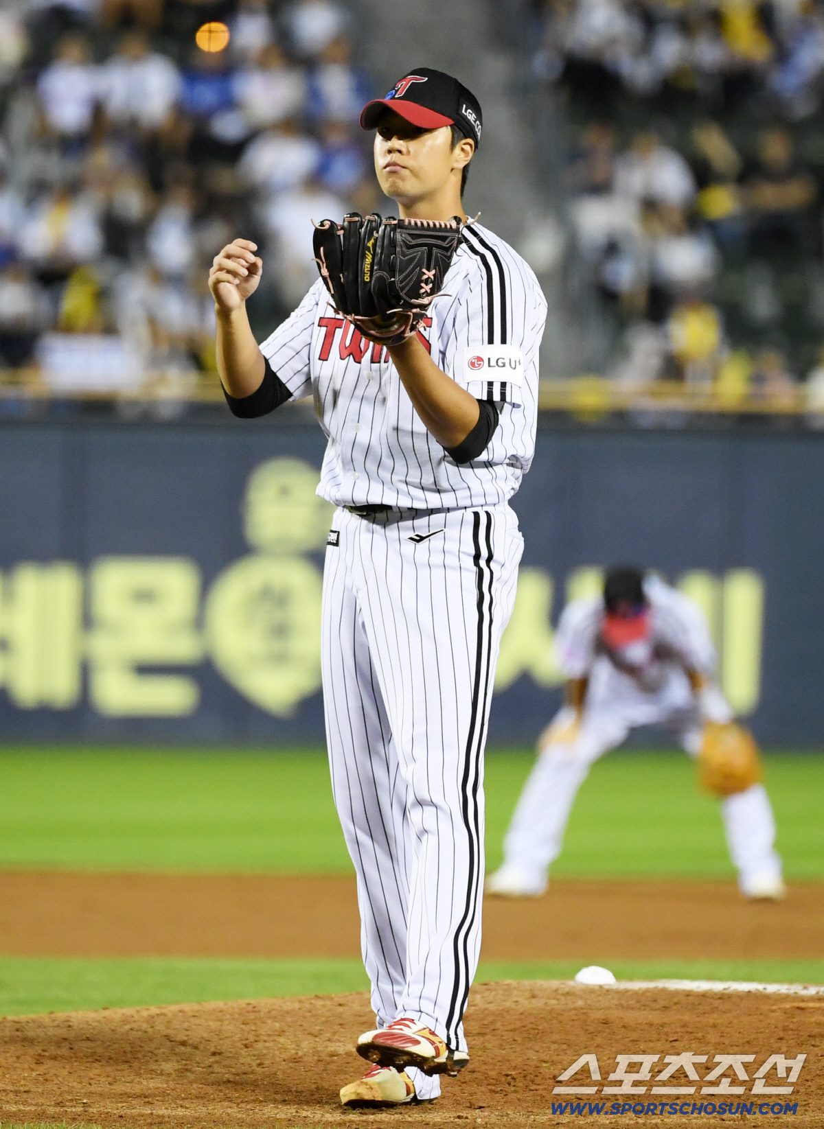 153km가 꽂힌다. 1군 ERA 13.50인데 KS 다크호스 급부상한 …