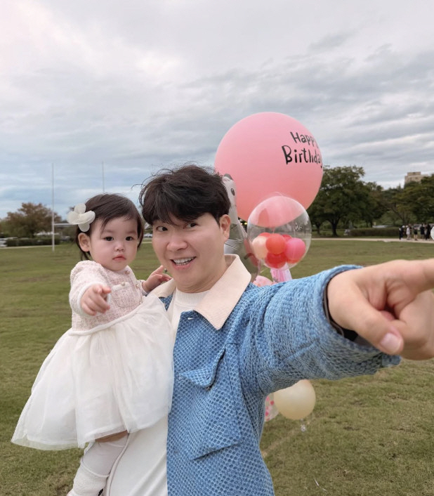 박수홍, '초호화 돌잔치' 연 진짜 이유 "딸 재이, 너무 늦게 만나 시…