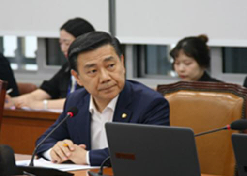 "우울증·불안장애 환자 200만명 넘어"…아동·청소년 정신건강 비상