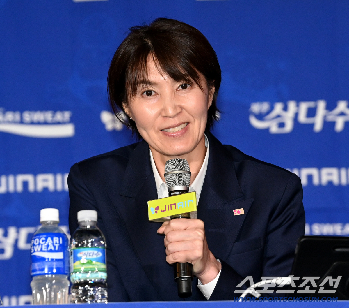 '김연경 은퇴' 흥국생명 자존심 상하네, '기업은행·도로공사' 2강 체제…