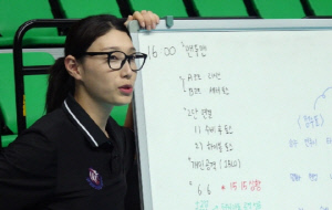 김연경, 첫 한일전..선수들에 쓴소리 폭발 