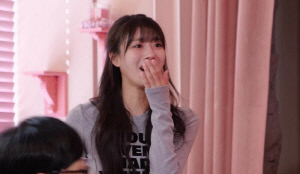 이미주, '놀뭐' 하차 5개월만에 다시 만났다...촬영장 급습에 유재석도 화들짝