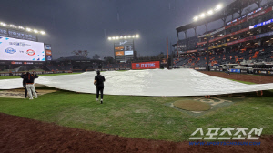 11월이 다가오는데, 무슨 비가 이렇게 오냐...한화-삼성 1차전, 우천 취소 [PO1 현장]