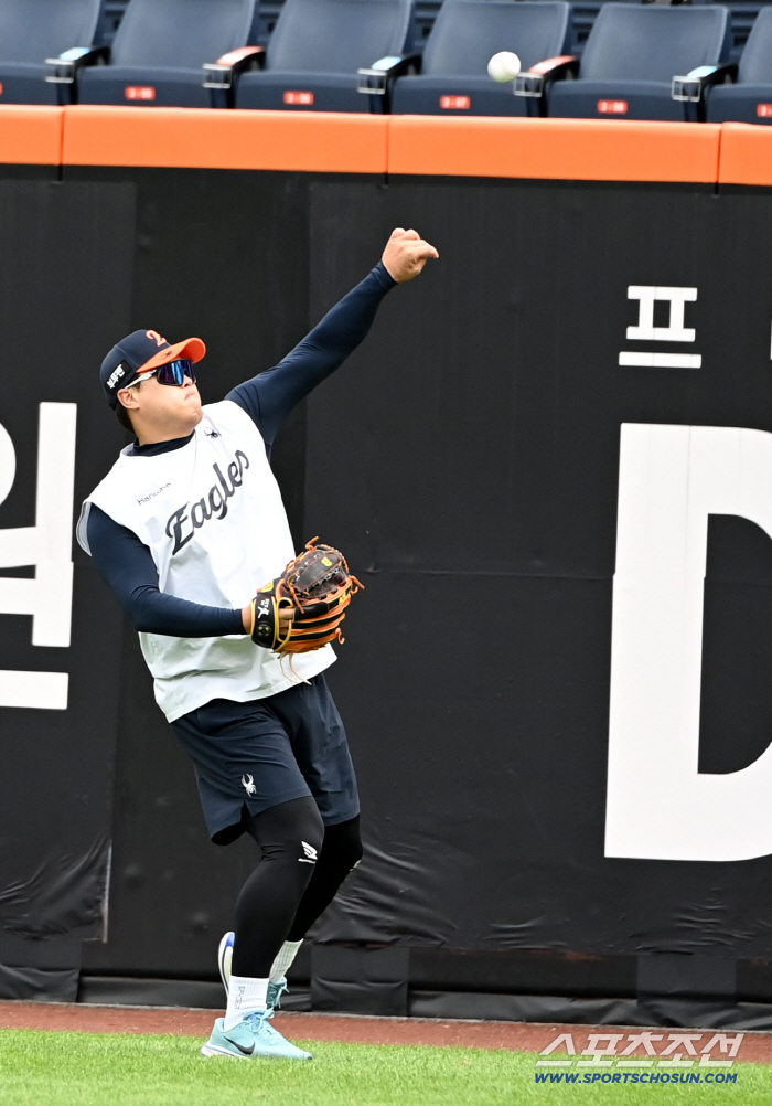 류현진 '팀토크' 함구령! 무슨 말 했길래.. 와이스도 비밀 지켰다 → "양해 부탁해요"