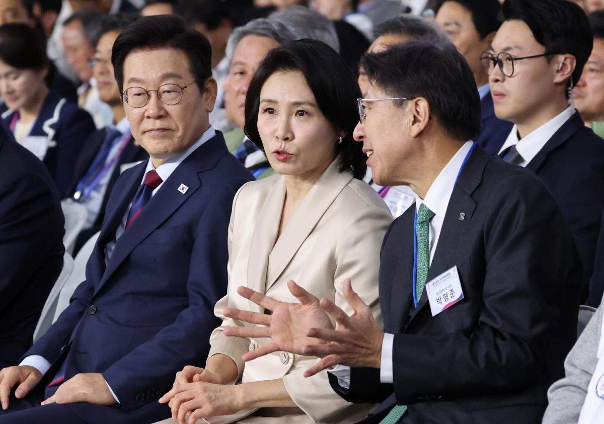 '부산체전 첫방문'이재명 대통령"전국체전은 단순한 경기 넘어 역사적 의미…