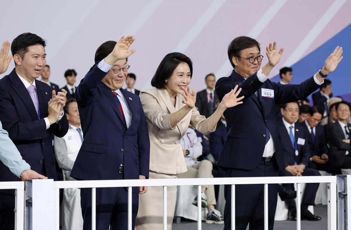 '부산체전 첫방문'이재명 대통령"전국체전은 단순한 경기 넘어 역사적 의미…