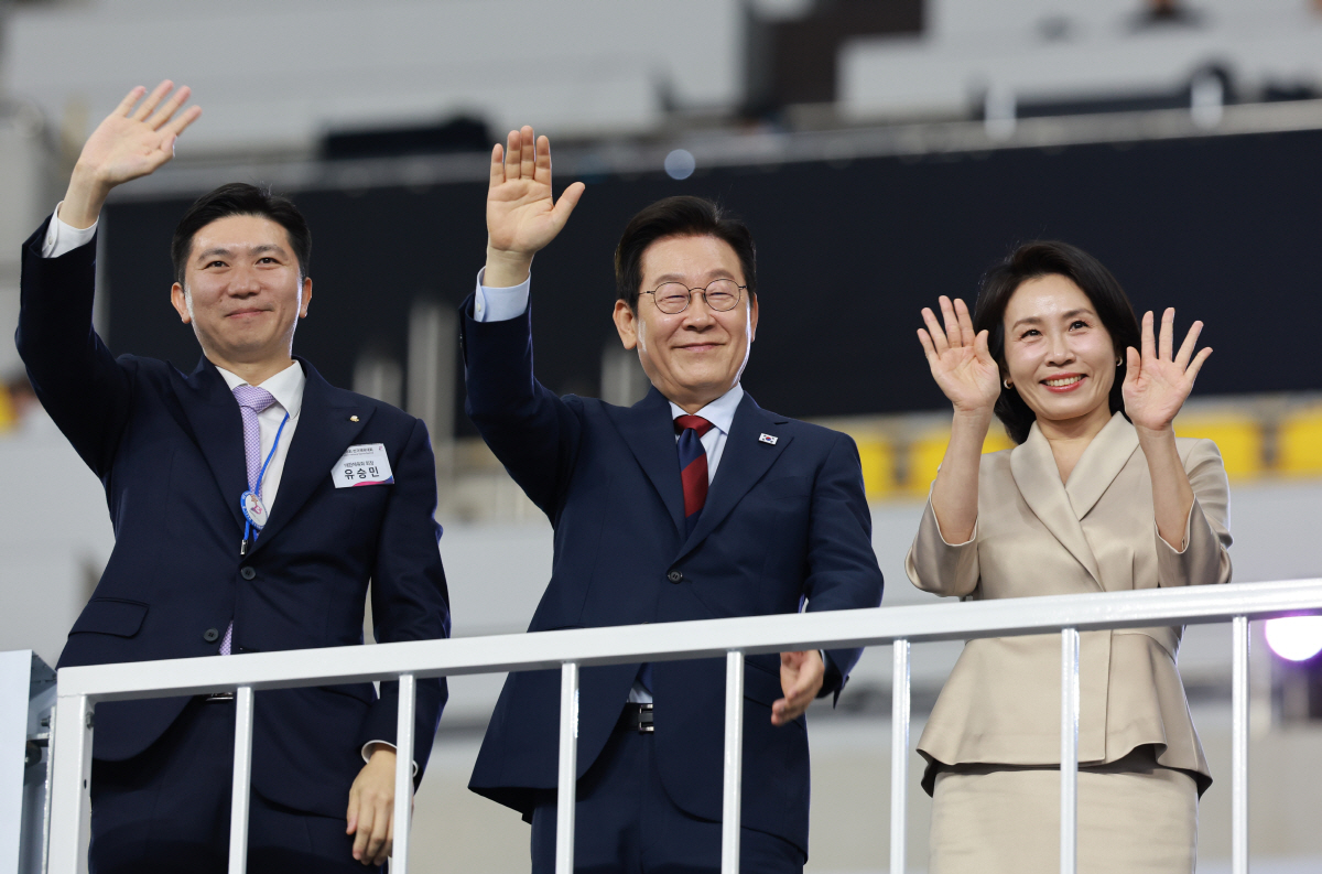 '李대통령 참석'첫 체전,유승민 대한체육회장 "NO스포츠 NO퓨처,스포츠…