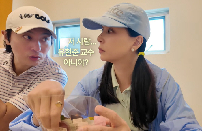 고소영에 딱밤 맞는 장동건…유튜브 첫 출연에 '훈훈+달달' 폭발