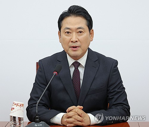 장동혁, 서울구치소서 10분간 尹면회…"하나로 뭉쳐 싸워야"