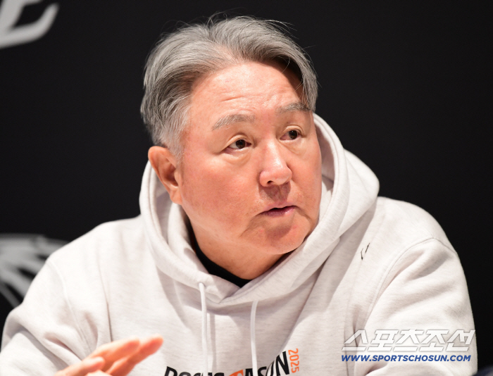 산전수전 다 겪은 명장의 예측 "낮 경기 변수, 점수 많이 안 날거다. 선취점 중요하다" [PO1 현장]