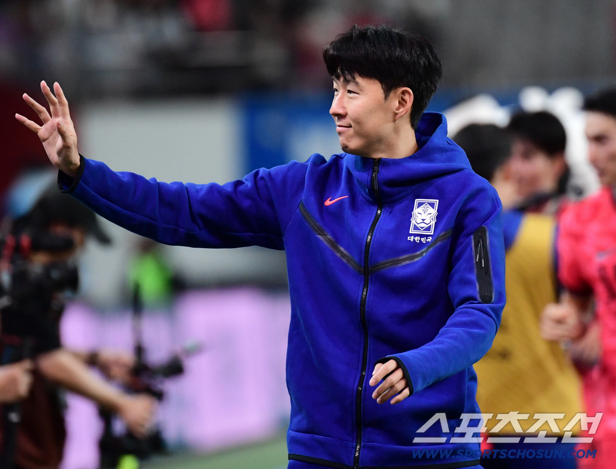 FIFA '오피셜' 공식발표...손흥민 밑에 홀란-살라-레반도프스키, 홍…