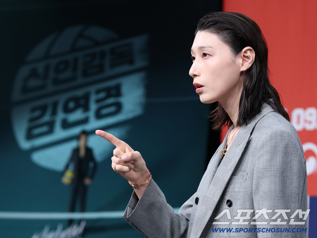 신인 감독 김연경? 日명장이 지켜본 가능성 "사실 선수로 더 보고싶지만……