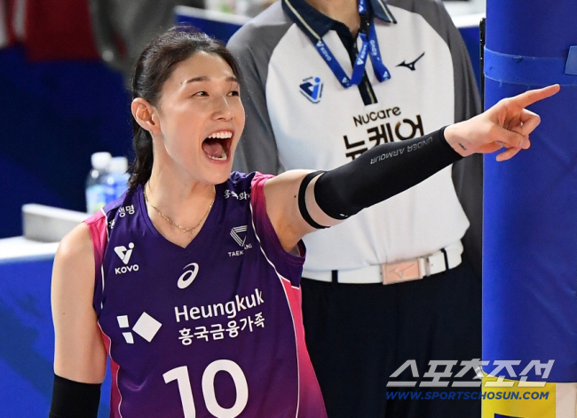 신인 감독 김연경? 日명장이 지켜본 가능성 "사실 선수로 더 보고싶지만……