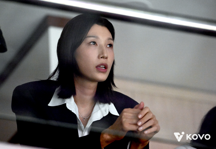 김연경 빈자리 내게 맡겨! 4년만에 확 달라진 레베카 '28득점' 맹폭…흥국생명, 정관장 잡고 개막전 승리 [인천리뷰]