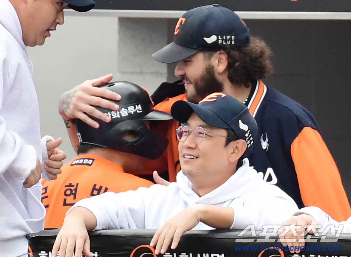 '폰세 원맨팀' 주홍글씨 지웠다! → 폰세, 너는 혼자가 아니다. '팀 …