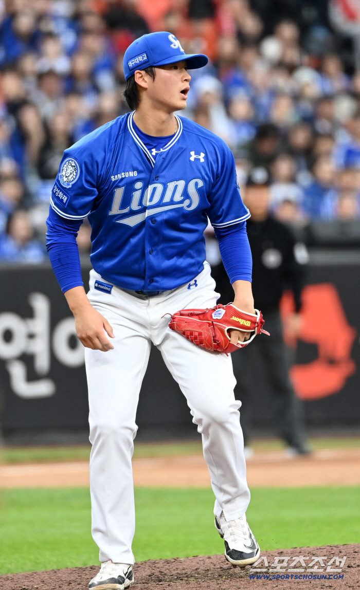 '통한의 결승타 헌납' 노시환 돌려세운 150km 초강력 직구 놔두고, 왜 이호성은 커브를 던졌을까 [PO1 현장]