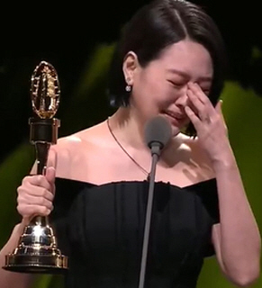 "형부 구준엽 사랑해"..서희제, 언니 그리워 시상식 오열 '대만도 울렸…