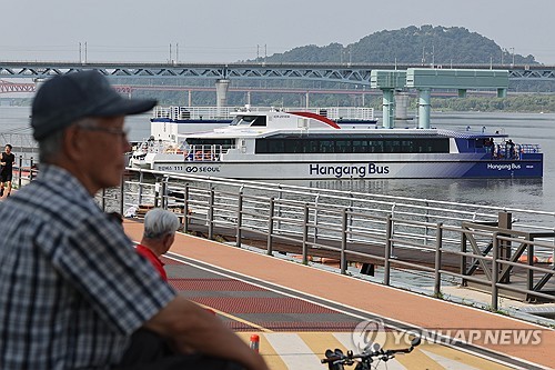 서울시, 열흘 만에 운항 중단한 한강버스에 홍보비 4억원 투입