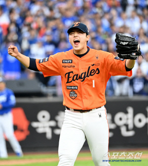 충격의 김서현 침몰, 결국 162km 마무리의 등장인가...가을야구 지배할 한화의 선택은? [PO 현장]